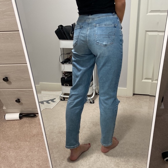 American Eagle Mom jeans - Picture 2 of 6